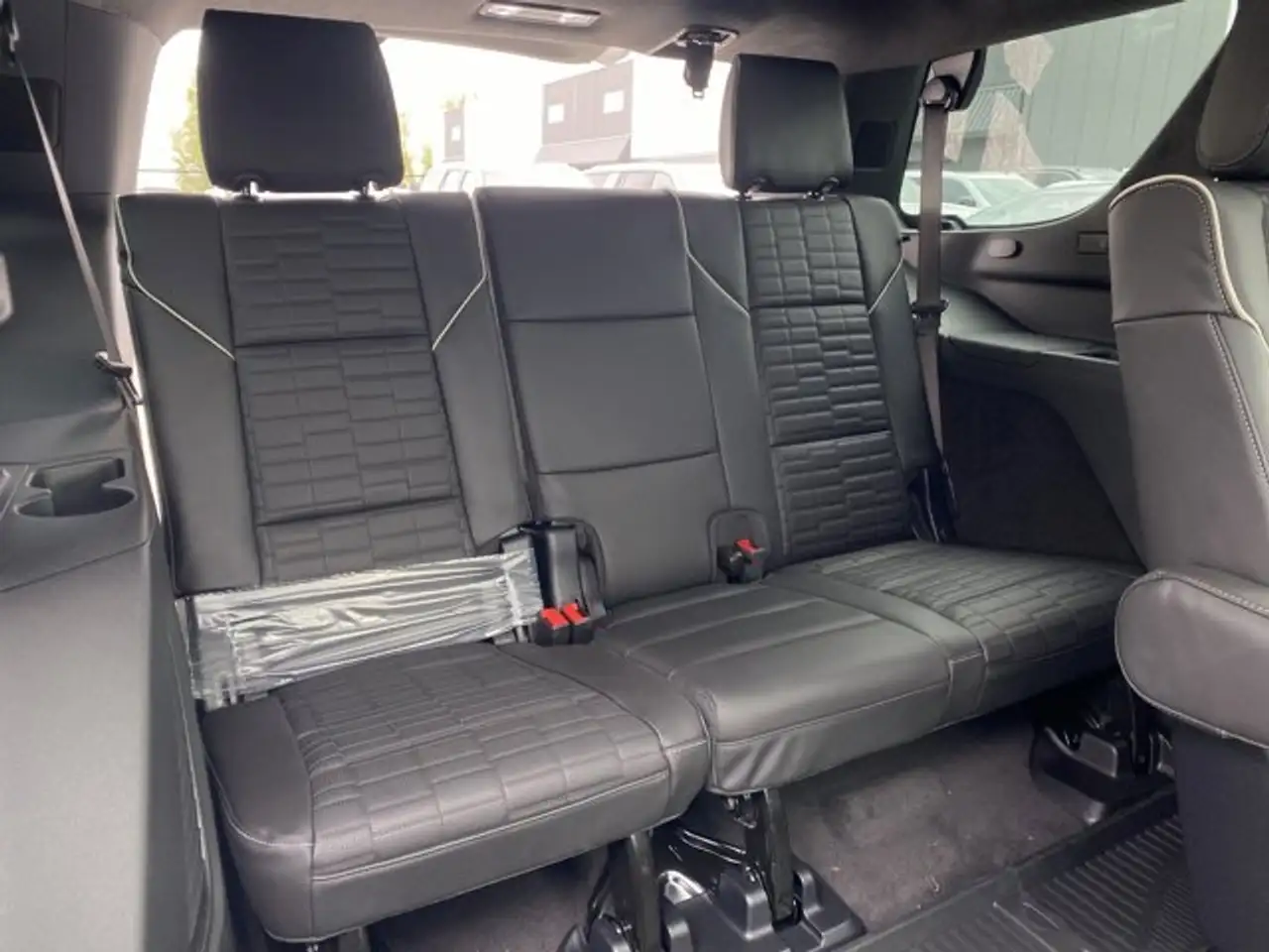 Cadillac Escalade снимка Cadillac Escalade