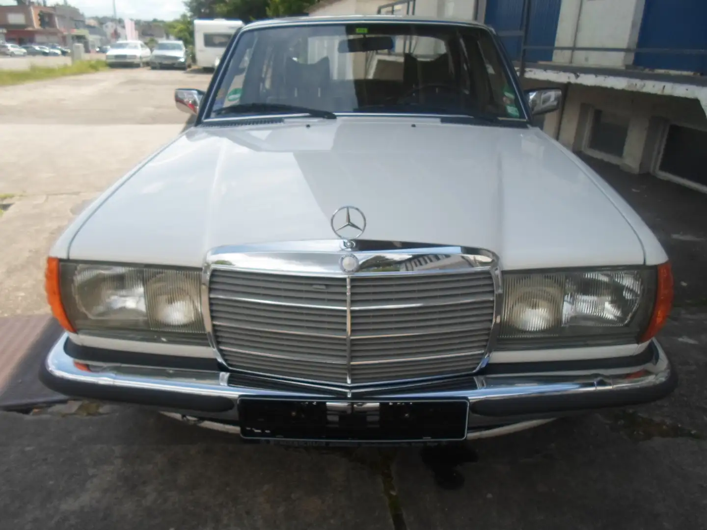 Mercedes-Benz 280 Blanc - 2