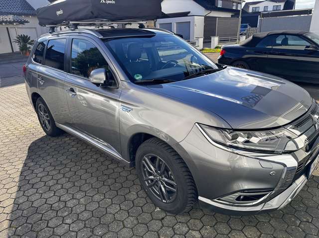 Mitsubishi Outlander 2.4 4WD Plug-In Hybrid Spirit+