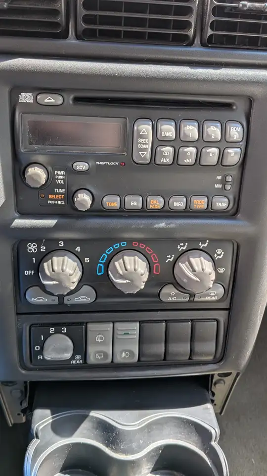 Pontiac Montana снимка Pontiac Montana