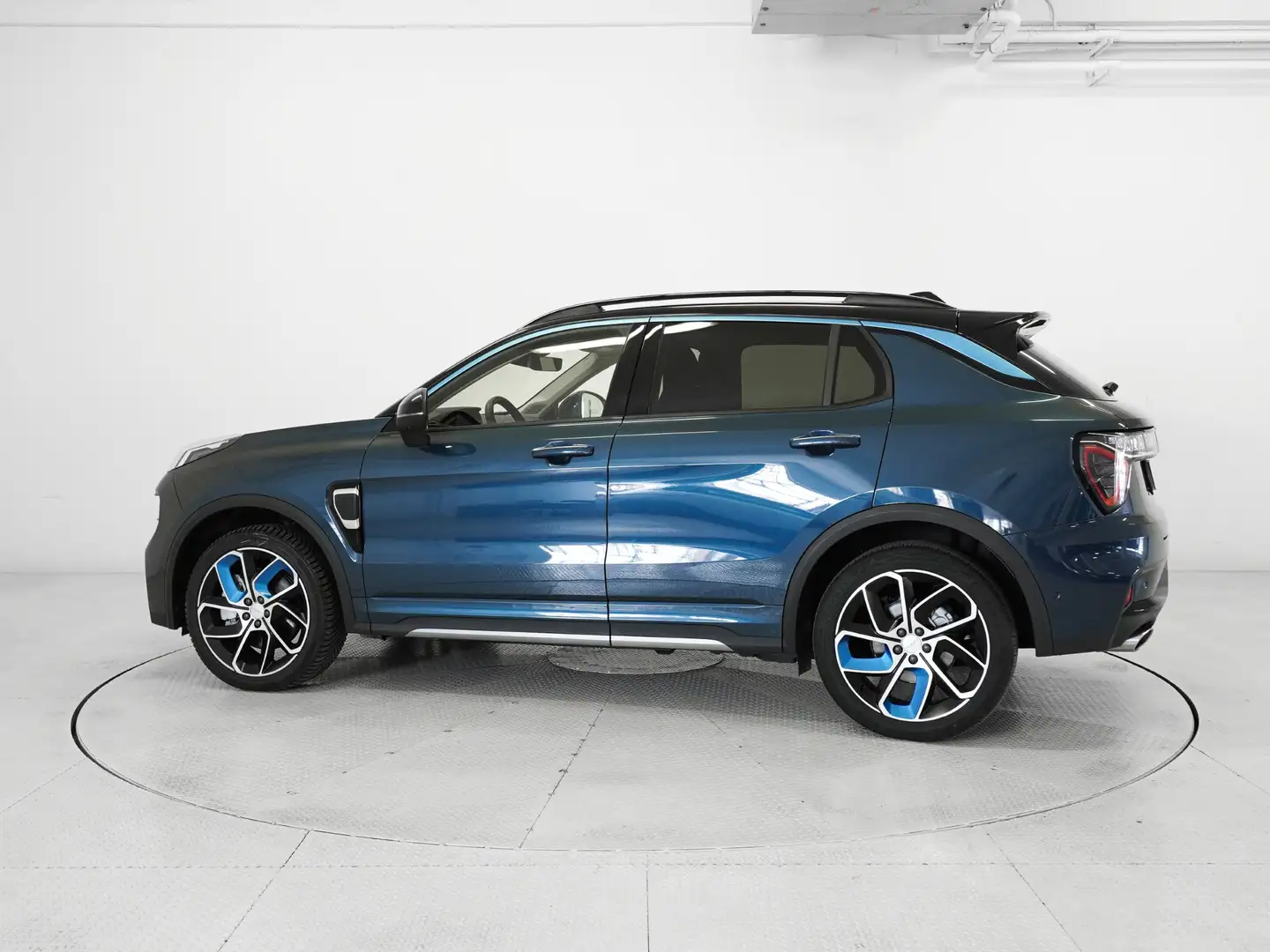 Lynk & Co 01 01 PHEV TETTO PANORAMICO APRIBILE Blu/Azzurro - 2