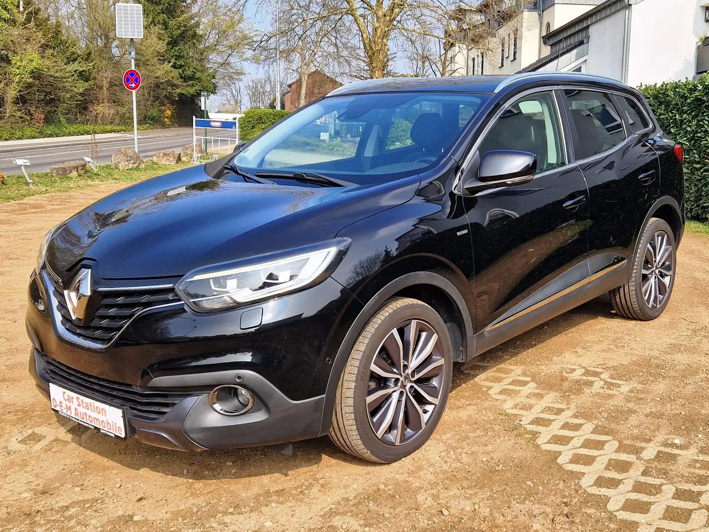 Renault Kadjar Bose Edition 4x4/Navi/Leder/PDC/Kamera/Euro6/2Hand Schwarz - 1