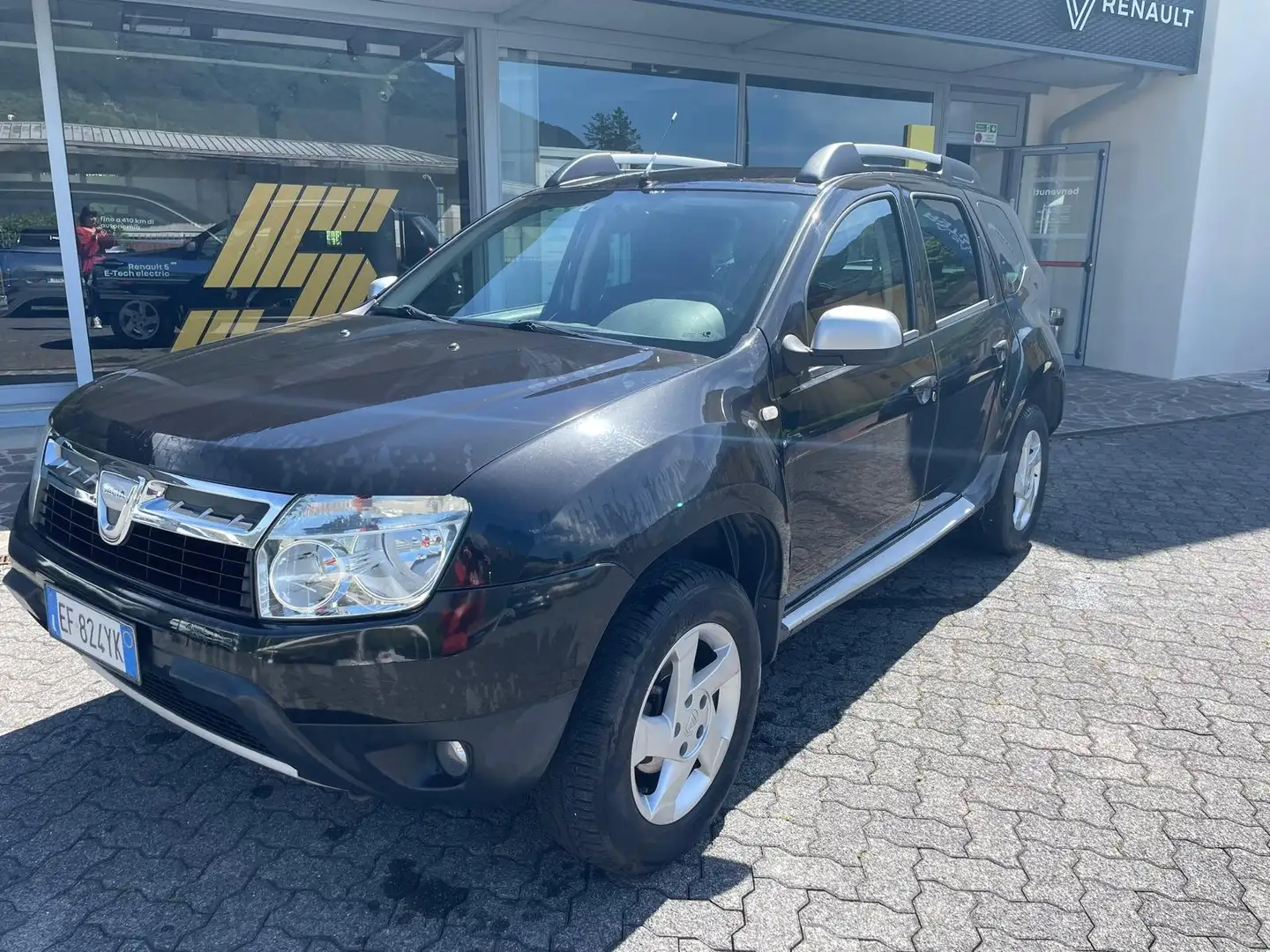 Dacia Duster Duster 1.6 Laureate 4x2 110cv Czarny - 2