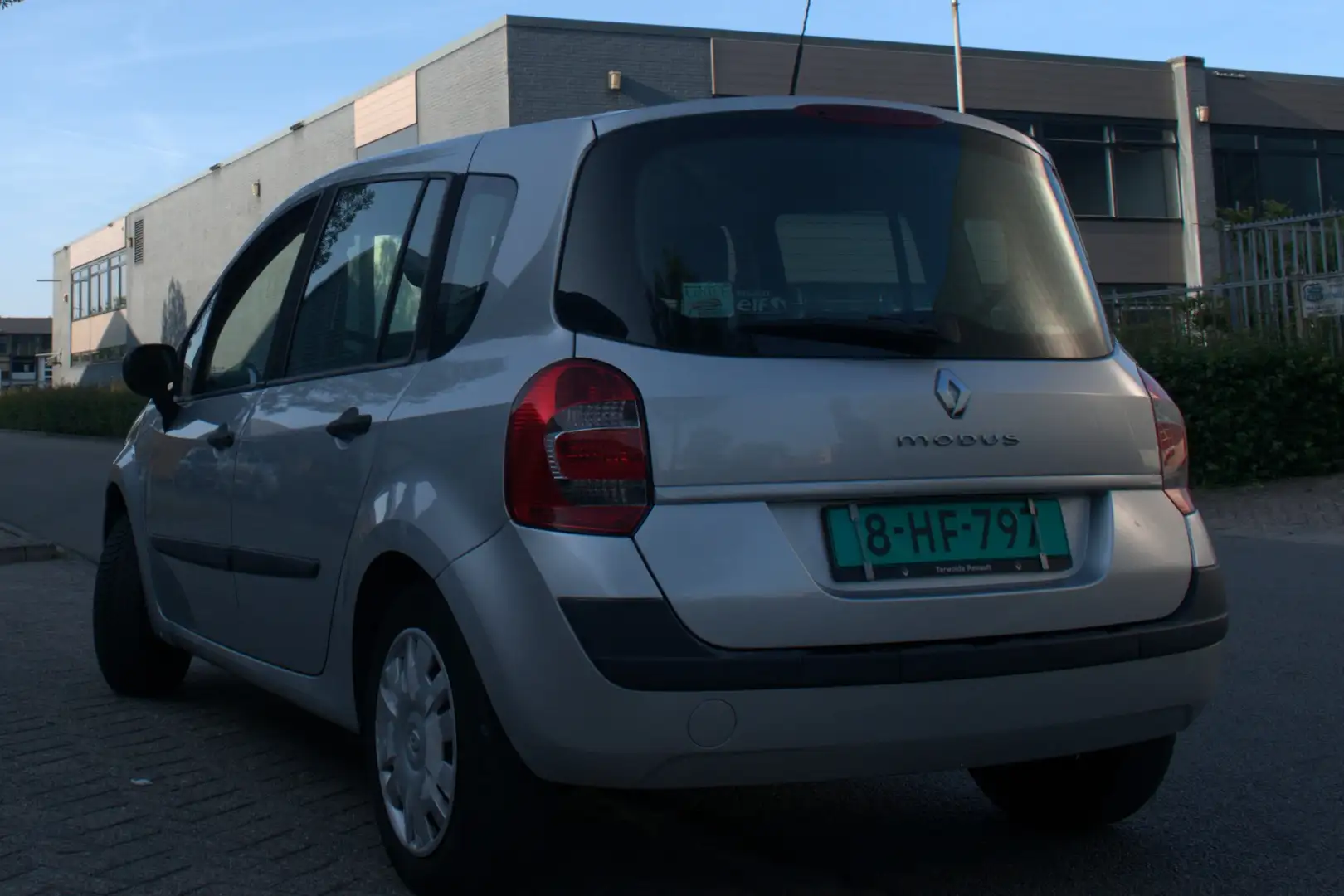 Renault Modus 1.2 16V Quickshift Dynamique - 2