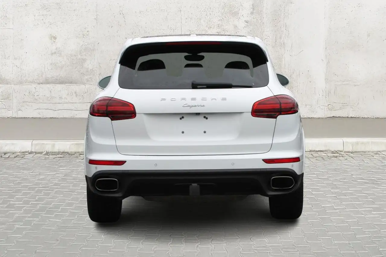 Porsche Cayenne снимка Porsche Cayenne