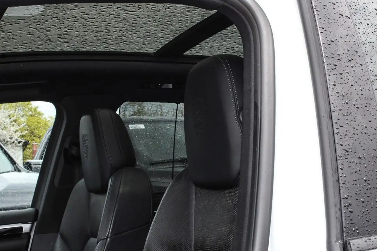 Porsche Cayenne снимка Porsche Cayenne