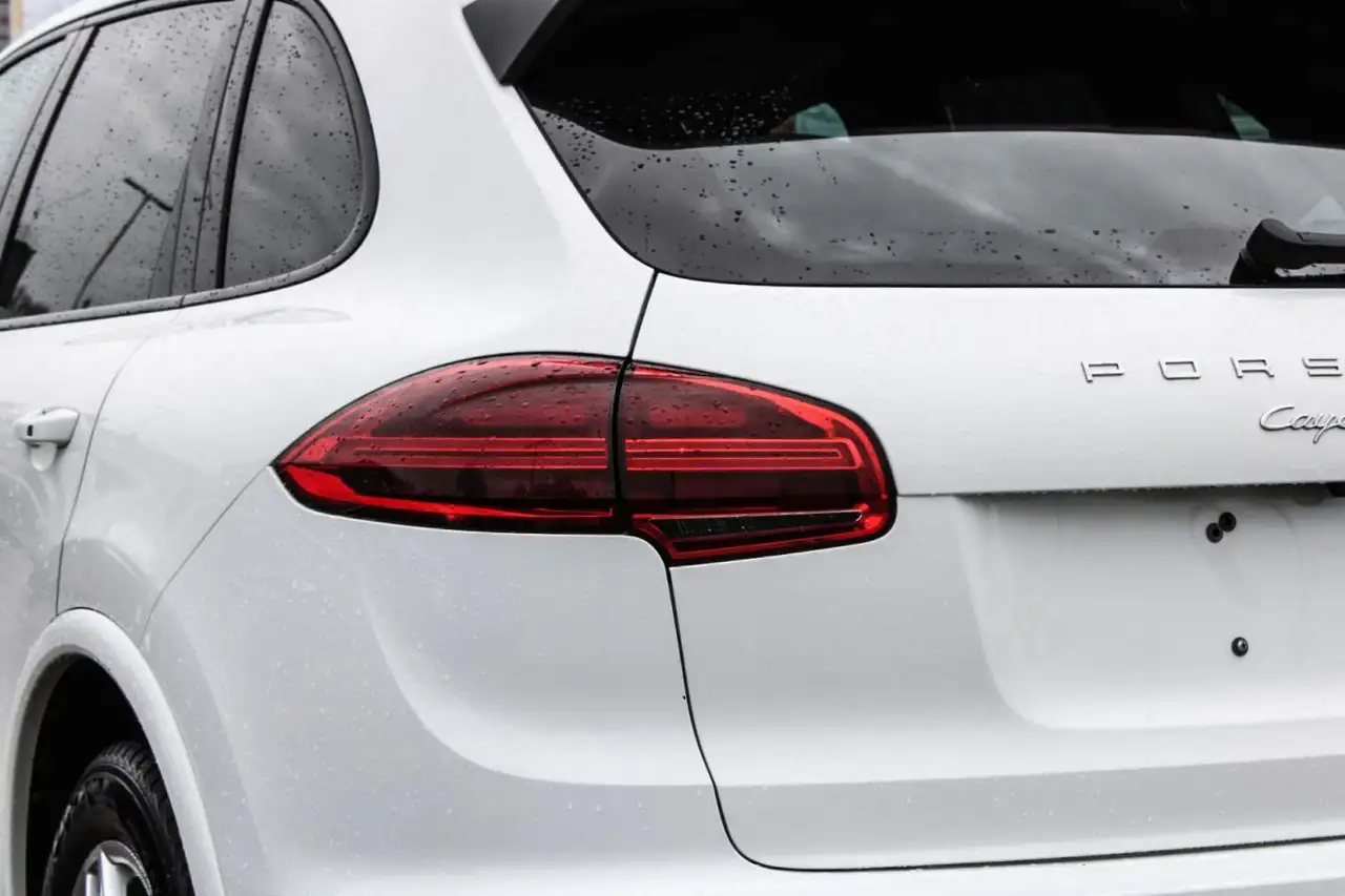 Porsche Cayenne снимка Porsche Cayenne