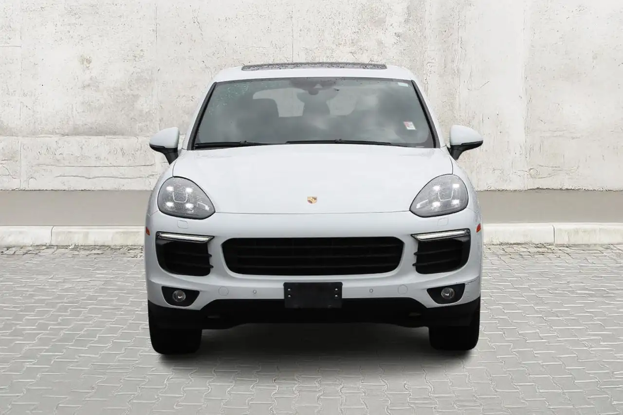 Porsche Cayenne снимка Porsche Cayenne