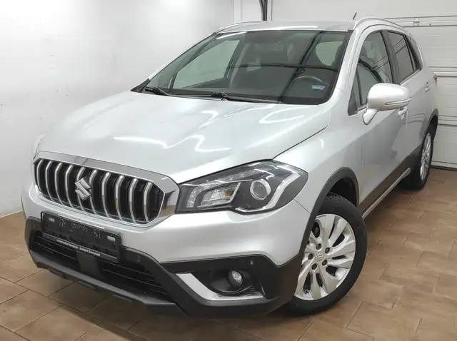 Suzuki (SX4) S-Cross 1.0 EURO 6 KAMERA XENON SHZ PDC TEMP KLIMA 8 ALU