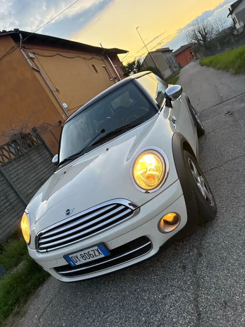 MINI Cooper D R56 - 2