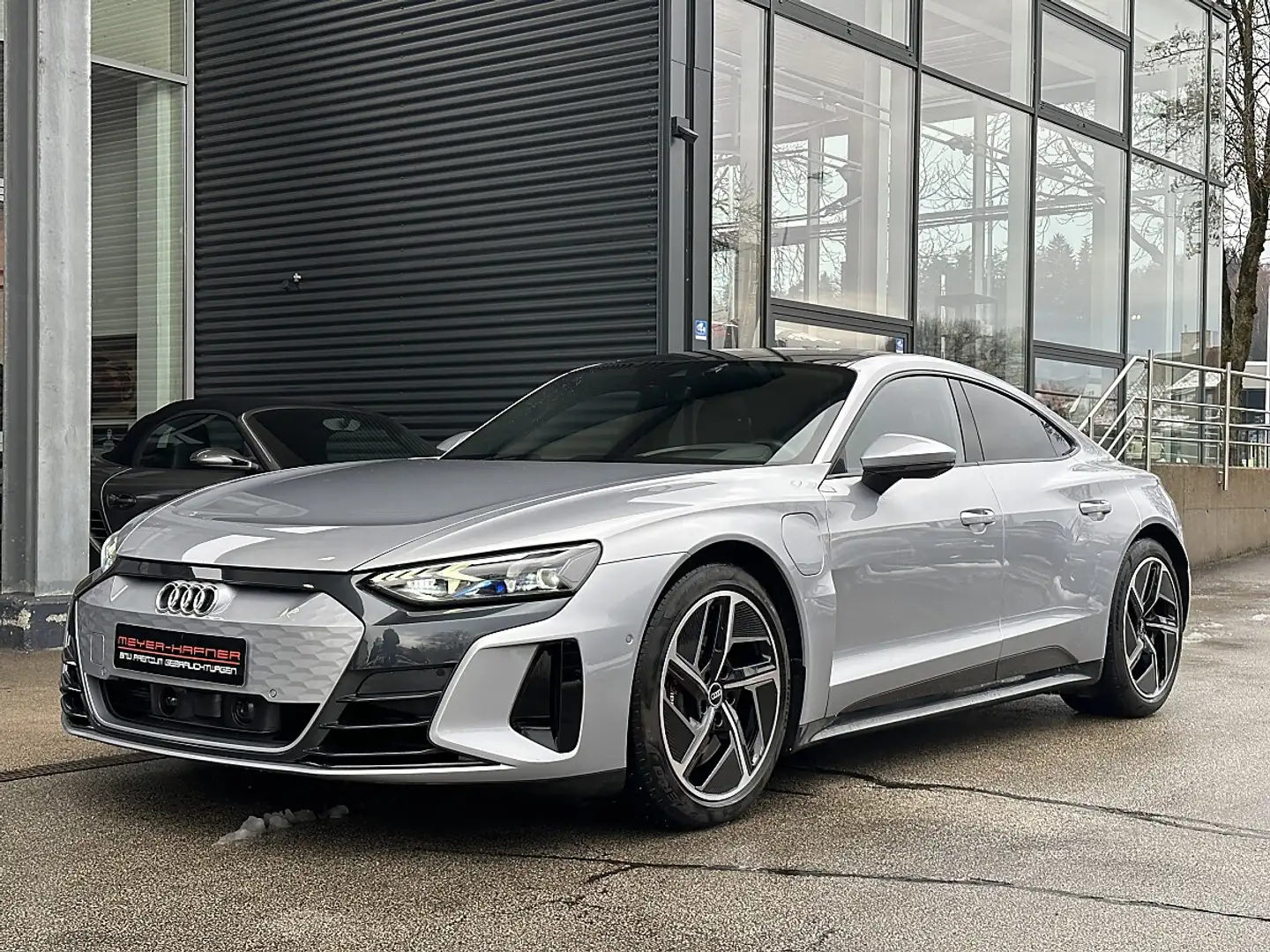 Audi e-tron GT 93,4kWh quattro Silber - 2