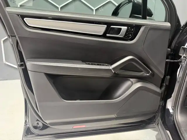 Porsche Cayenne E-Hybrid Ansicht 16