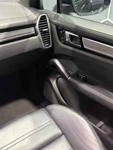 Porsche Cayenne E-Hybrid Ansicht 38