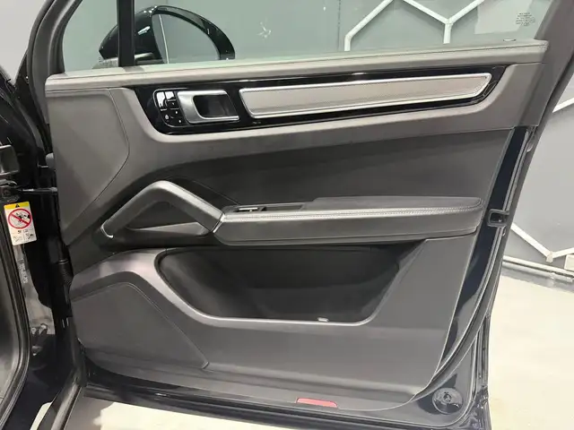 Porsche Cayenne E-Hybrid Ansicht 28