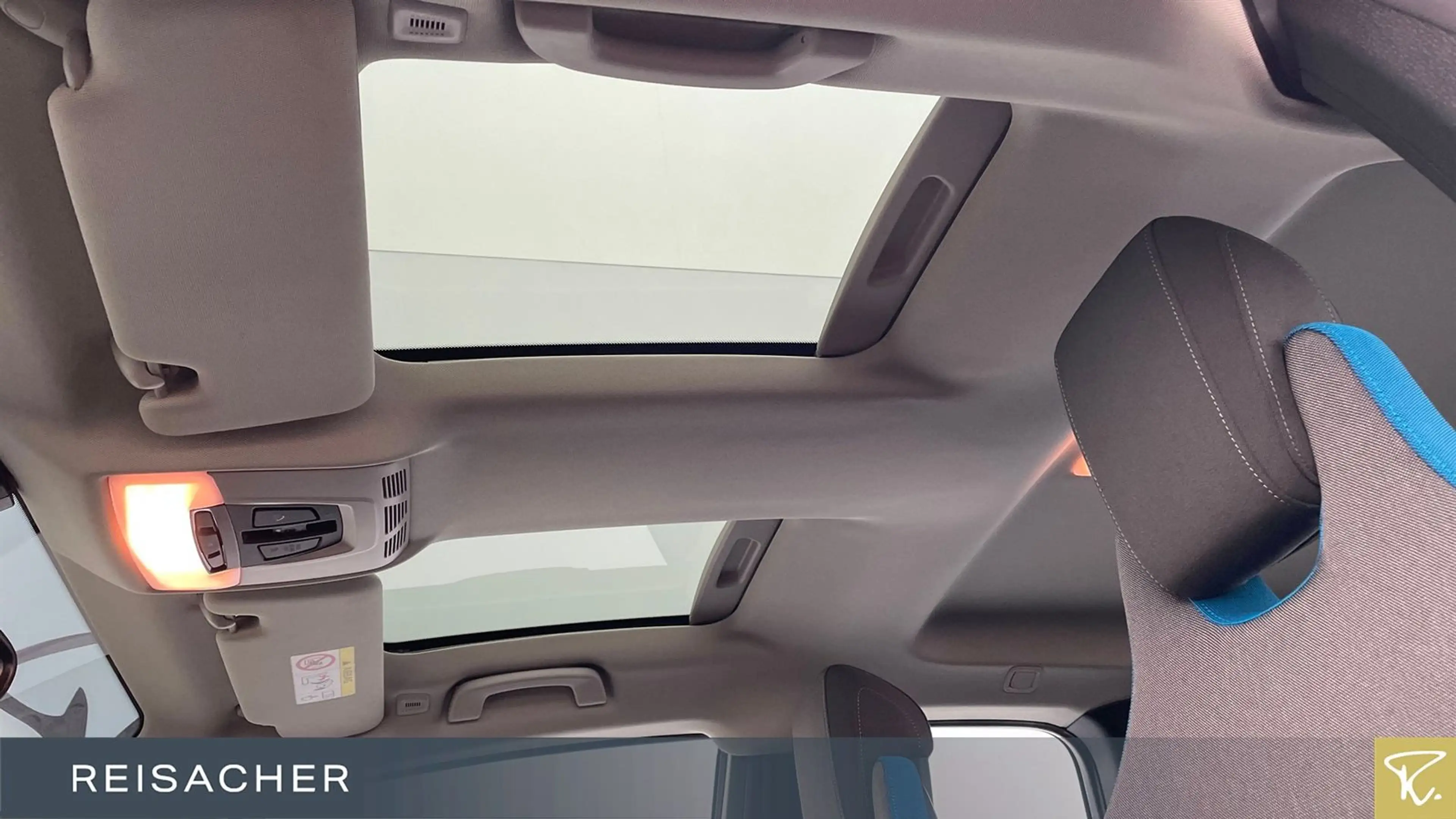 BMW i3 120Ah RFK SH GSD KlimaA NaviBusi 19"LM — photo 12