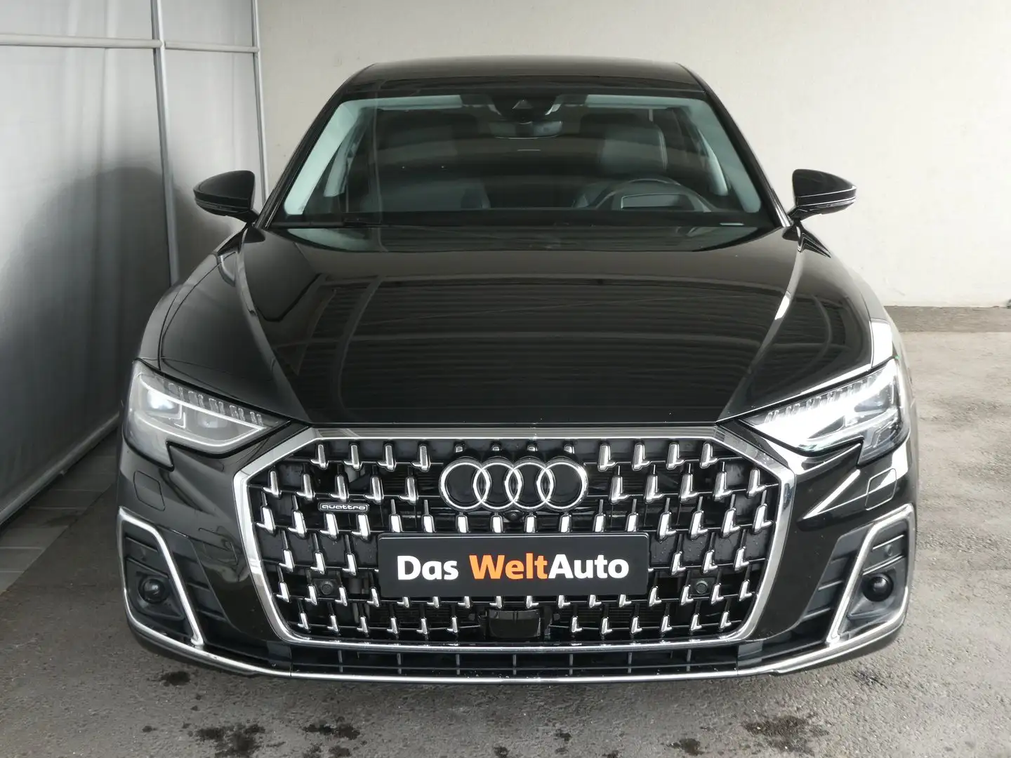 Audi A8 60 TFSI e quattro Lang Schwarz - 2