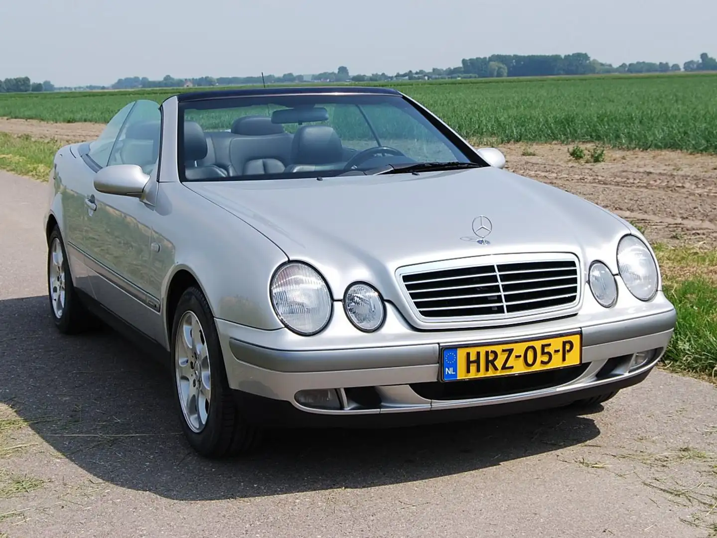 Mercedes-Benz CLK 200 Sport Zilver - 1