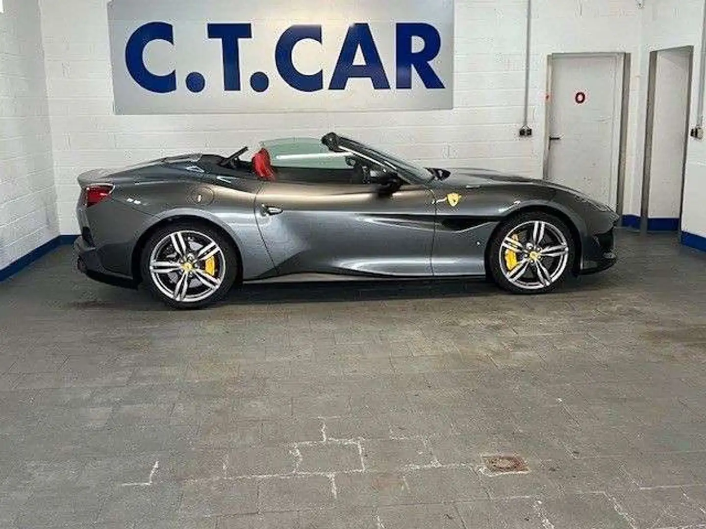 Ferrari Portofino 3.9 T V8 DCT -1Hand * Maintenance 7Jahre * Grijs - 2