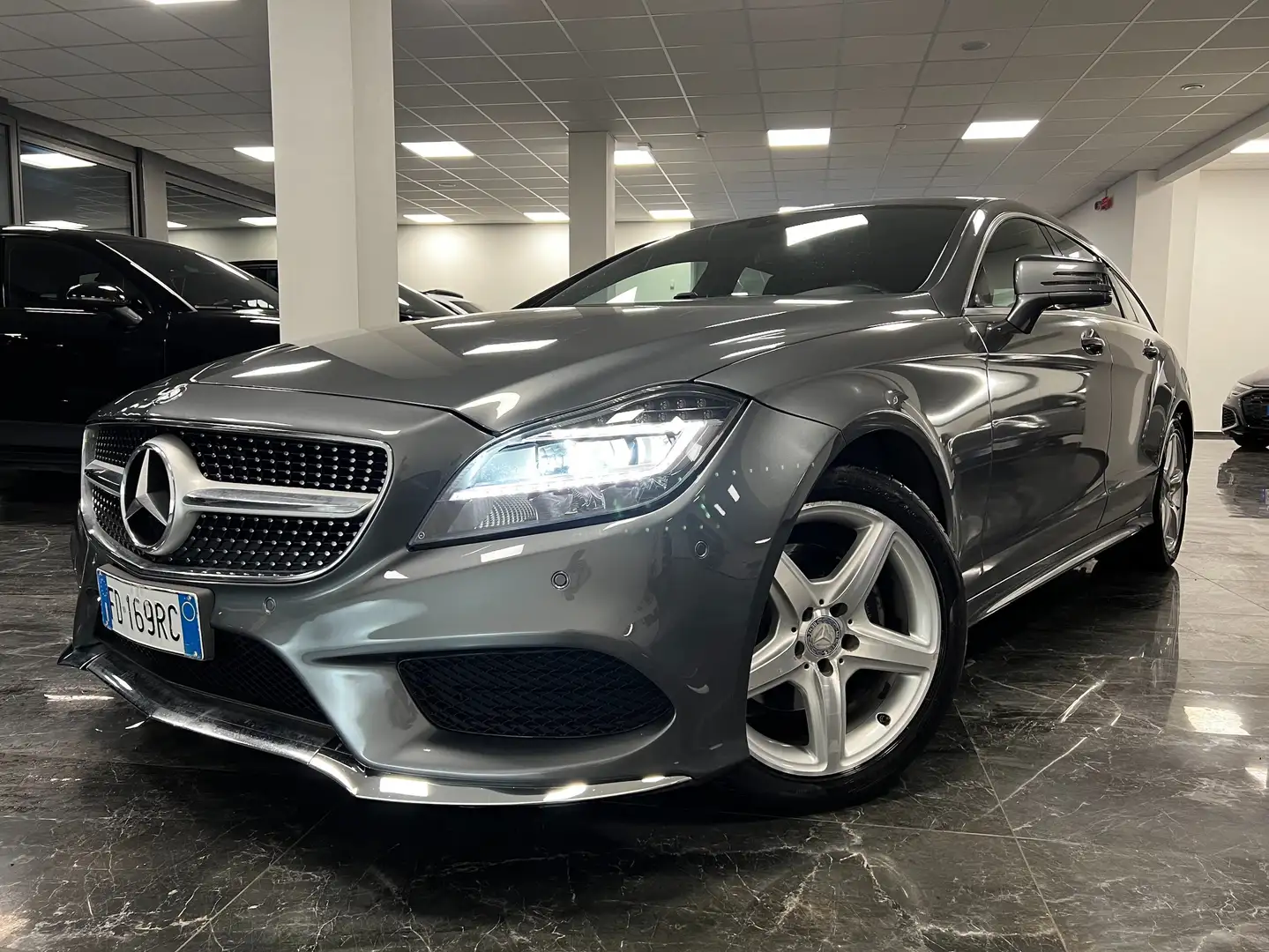 Mercedes-Benz CLS 220 d SW G9 Premium IVA ESPOSTA Szürke - 1