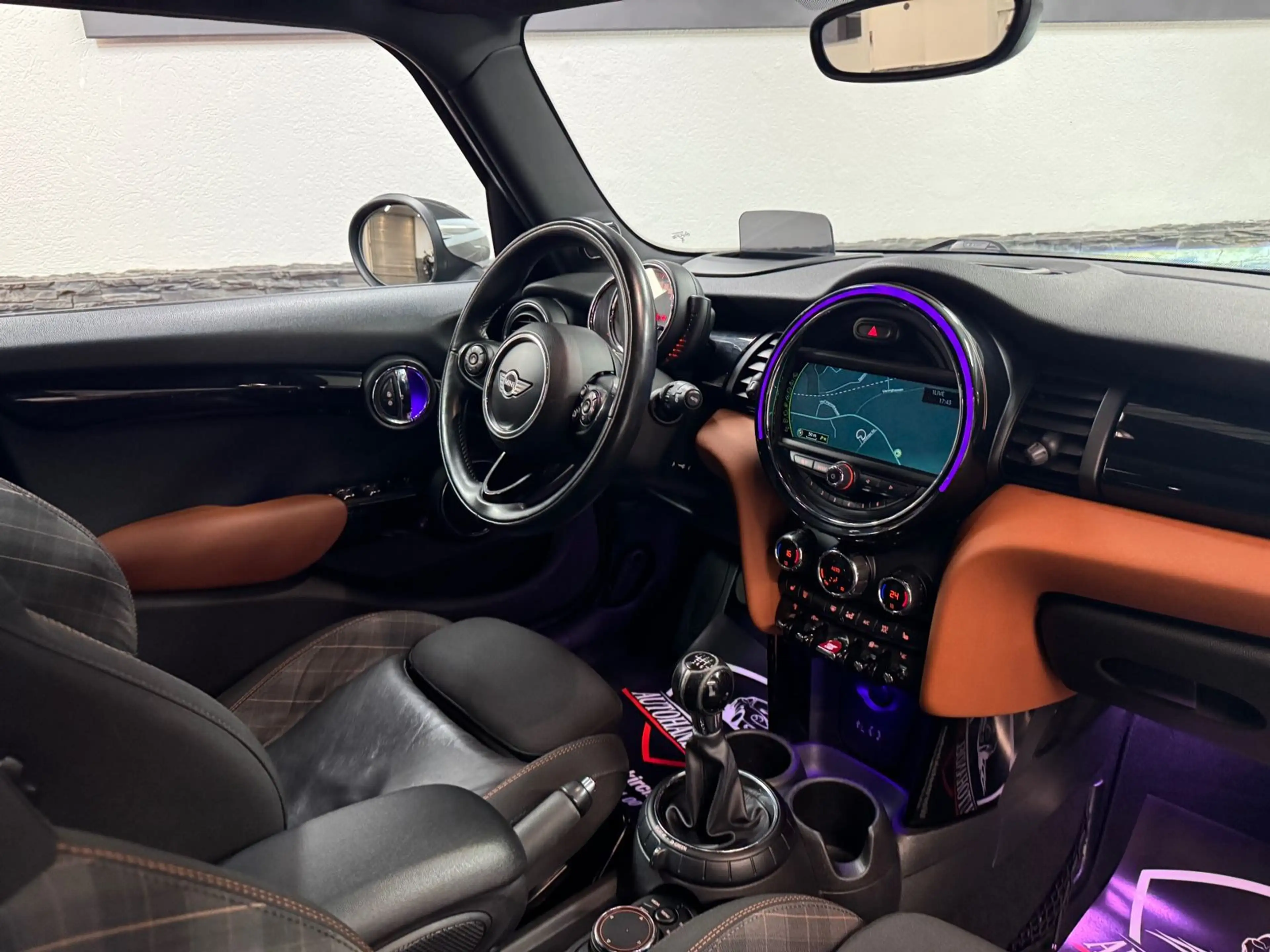 MINI Cooper S Clubman Seven Chili*PANO*NAVI*LED*HUD* — photo 10
