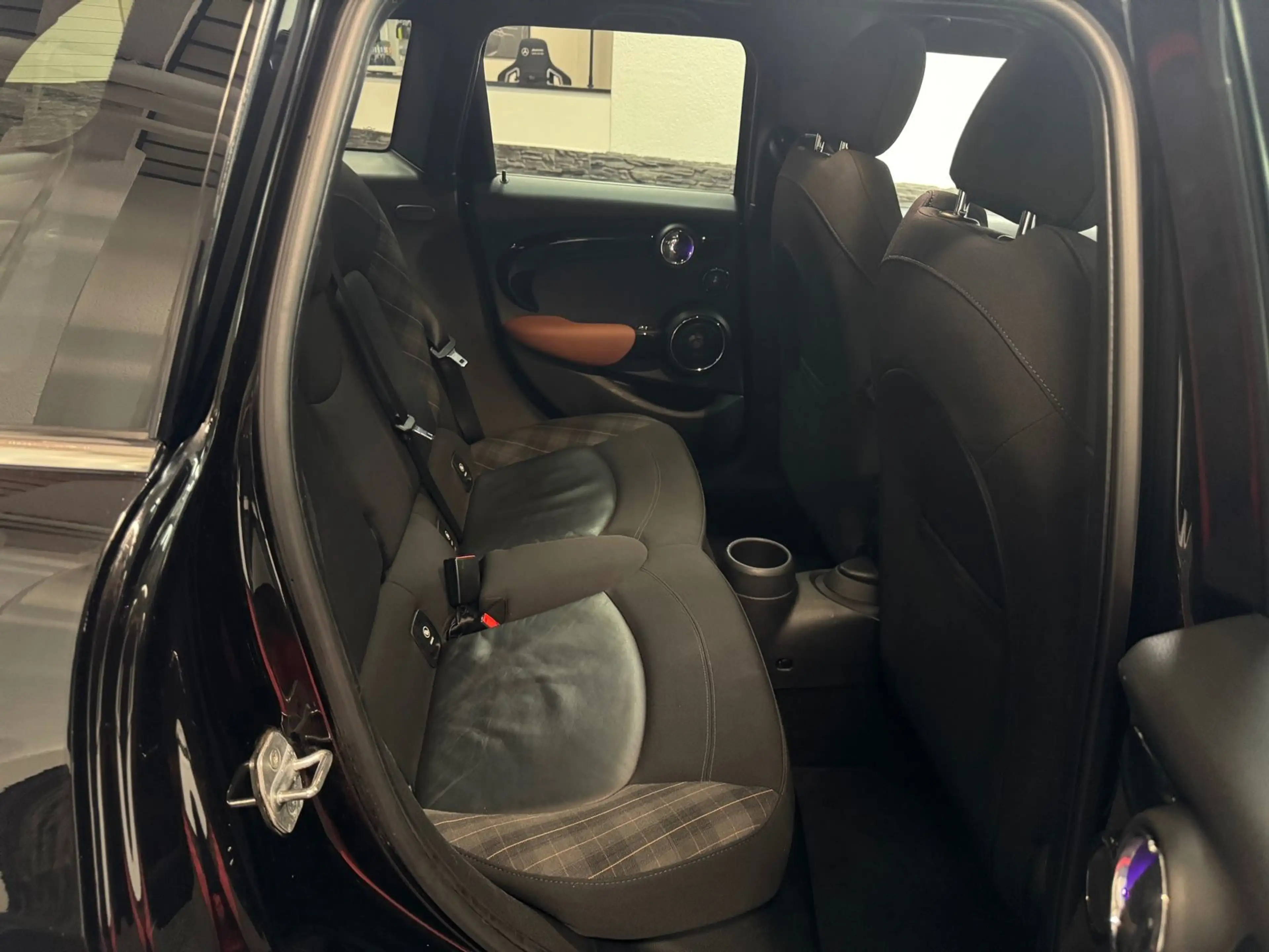 MINI Cooper S Clubman Seven Chili*PANO*NAVI*LED*HUD* — photo 13