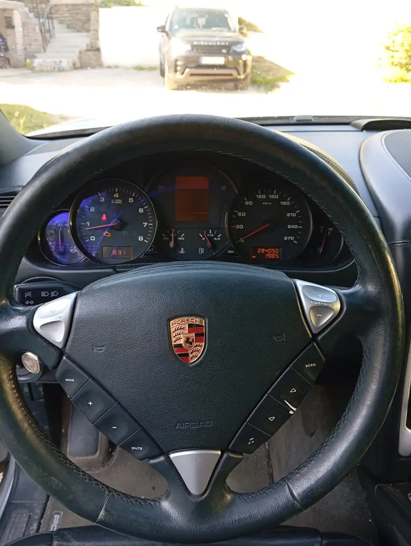 Porsche Cayenne Tiptronic S - 2