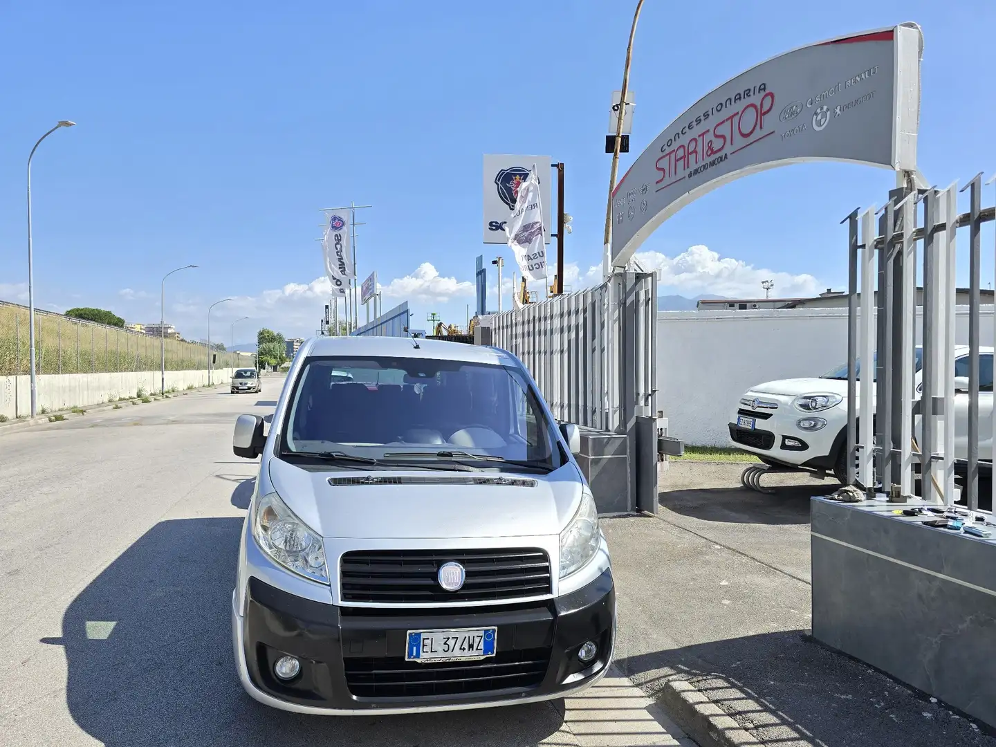 Fiat Scudo panorama 2.0mjt 130cv 8 posti Grau - 2