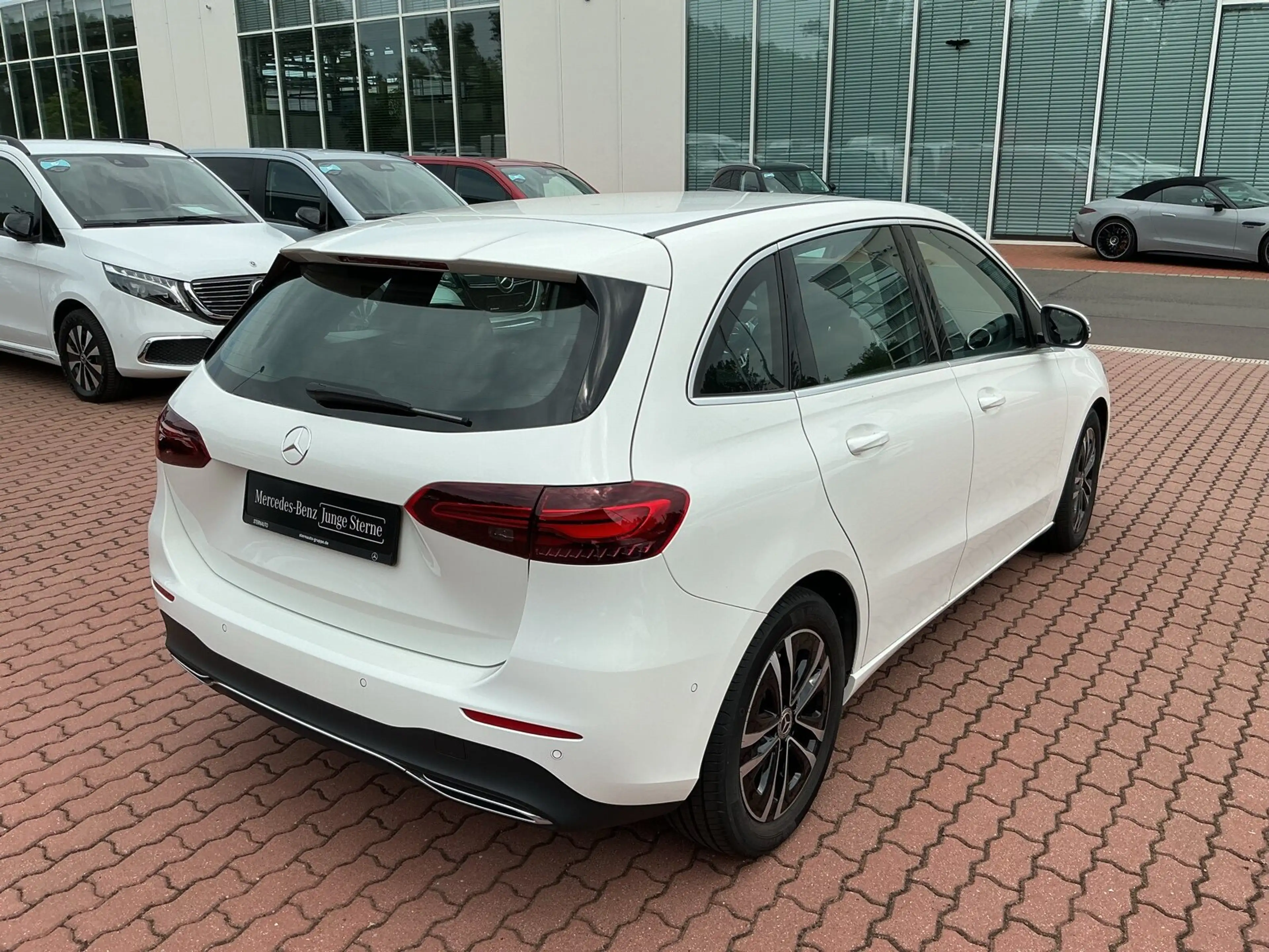 Mercedes-Benz B 200 B 200 Progr RüKam LED Spiegelpak AHK LED Winterp — photo 4