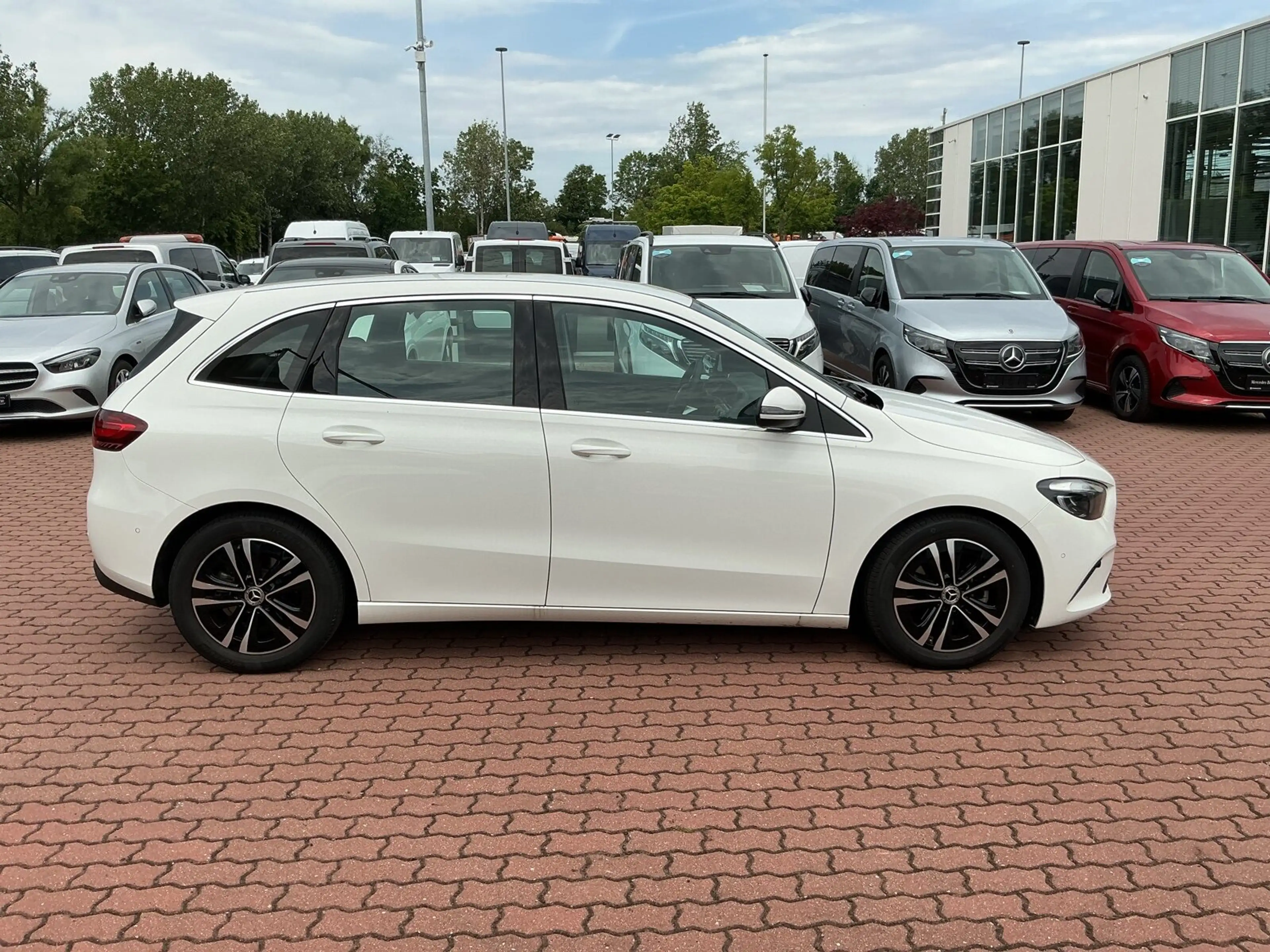 Mercedes-Benz B 200 B 200 Progr RüKam LED Spiegelpak AHK LED Winterp — photo 8