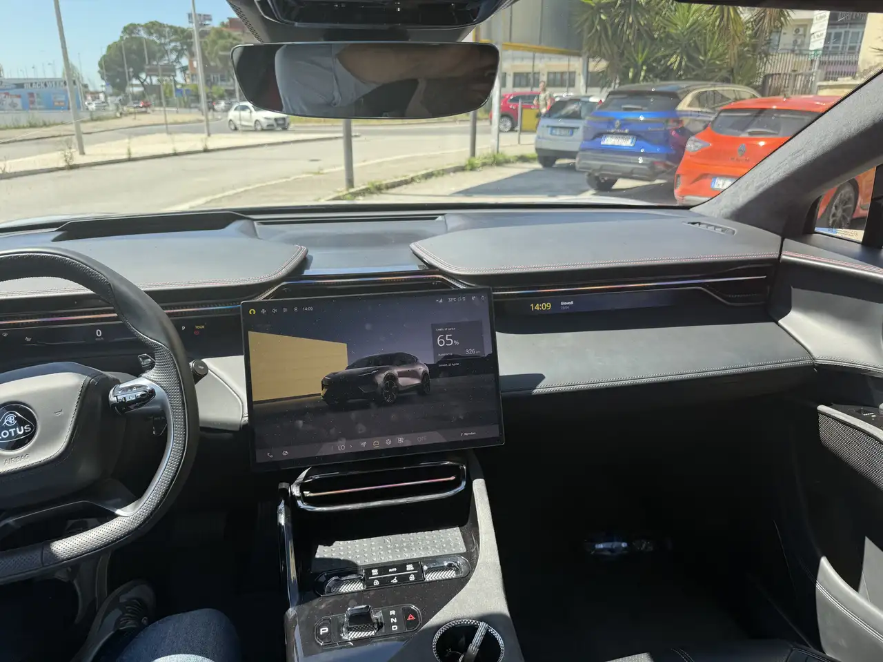 Lotus Eletre 2025