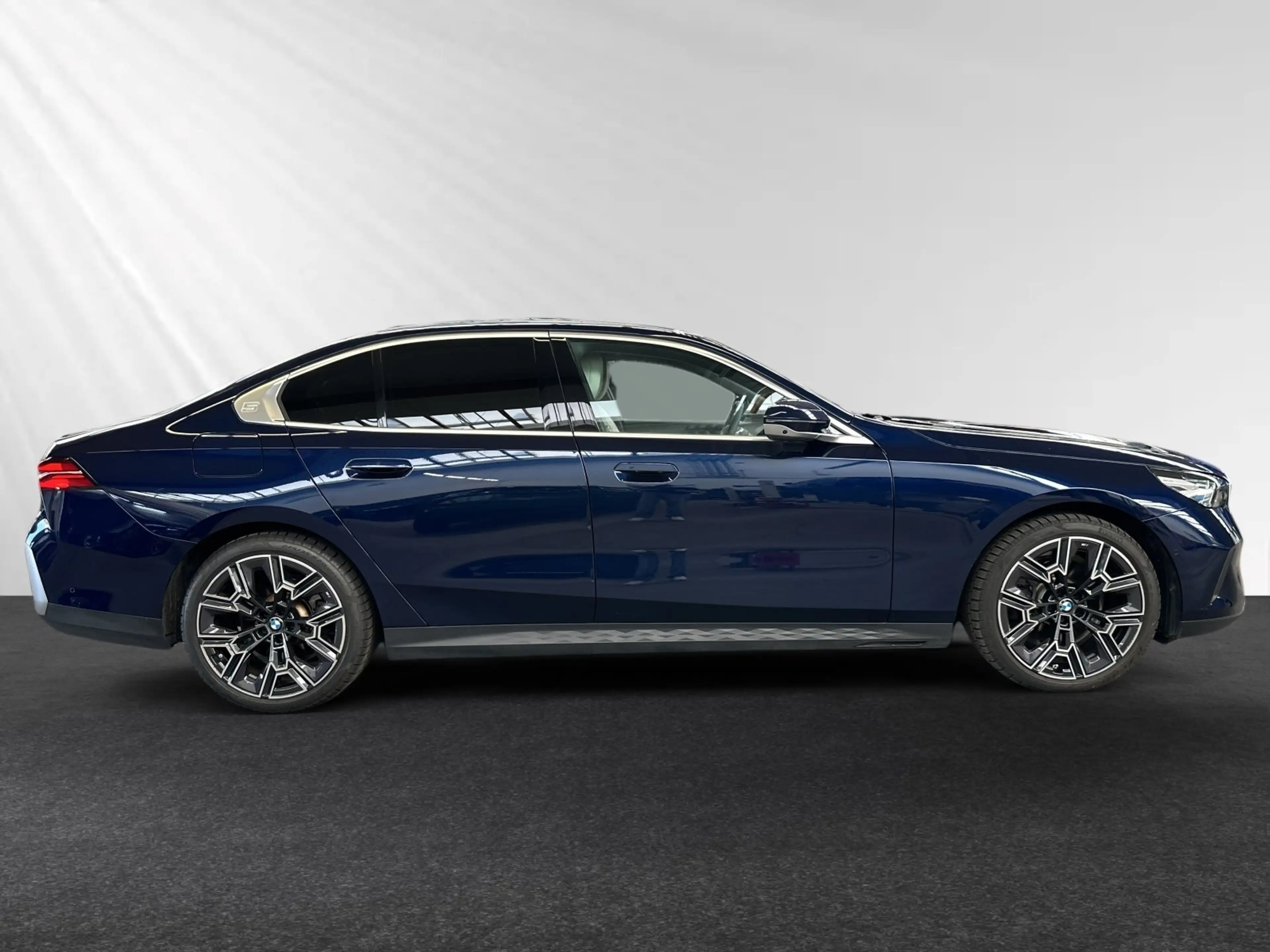 BMW 520 d xDrive DAProf.|Standhzg.|Autobahnass. — photo 2