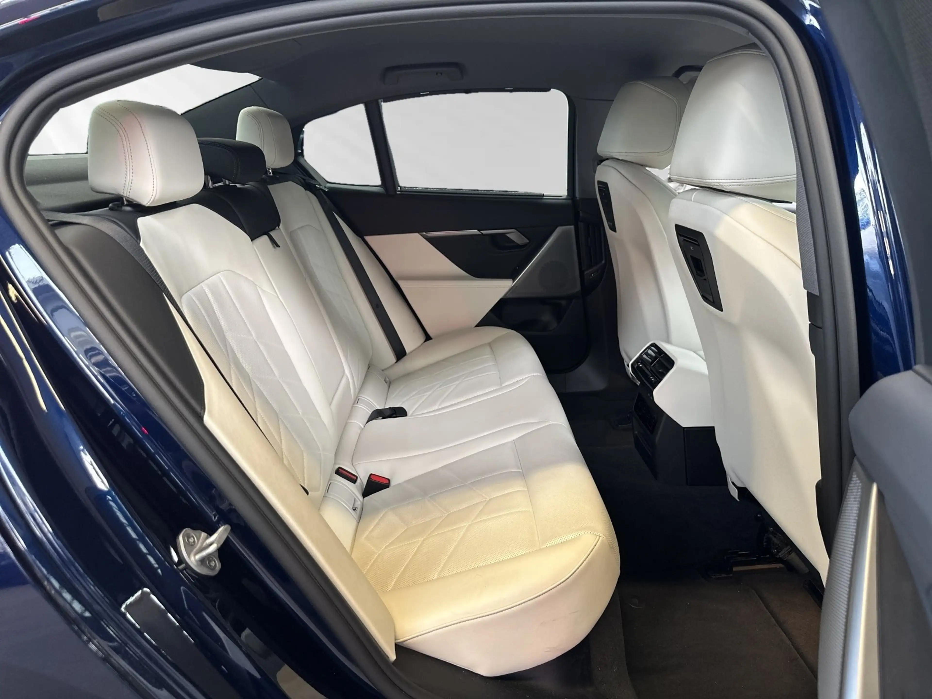 BMW 520 d xDrive DAProf.|Standhzg.|Autobahnass. — photo 13