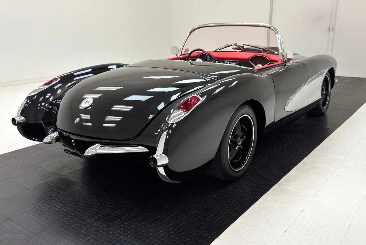 Chevrolet Corvette Roadster Replica, foto 5