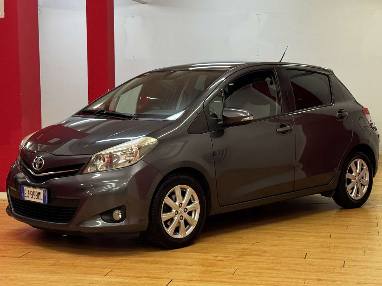 Toyota Yaris 5p 1.4 d-4d Style-PEFETTA-TAGLIANDI TOYOTA