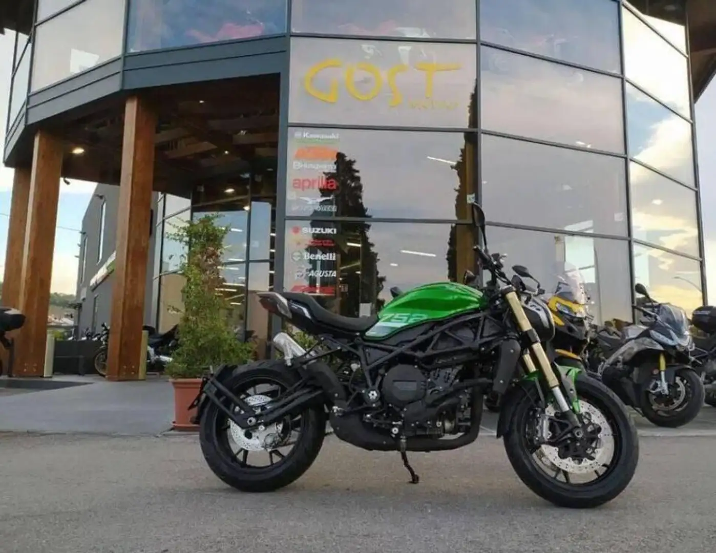 Benelli 752 S - 1