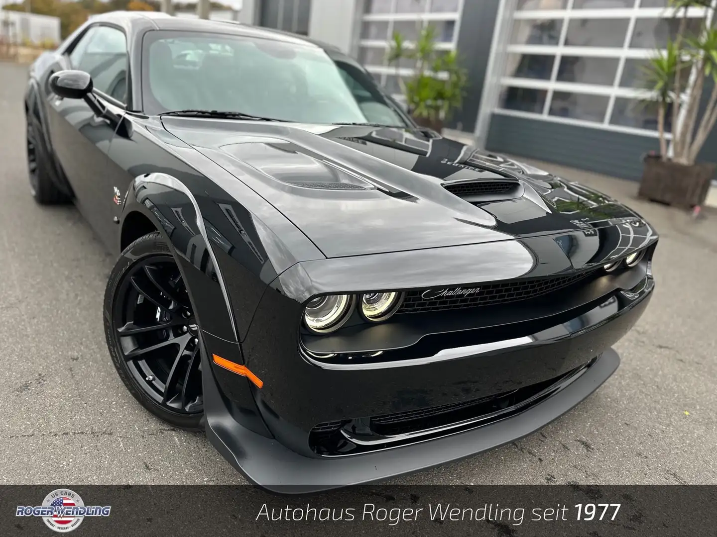 Dodge Challenger CHALLENGER 6,4 2023 WIDEBODY LAST CALL EU GARANT Zwart - 1