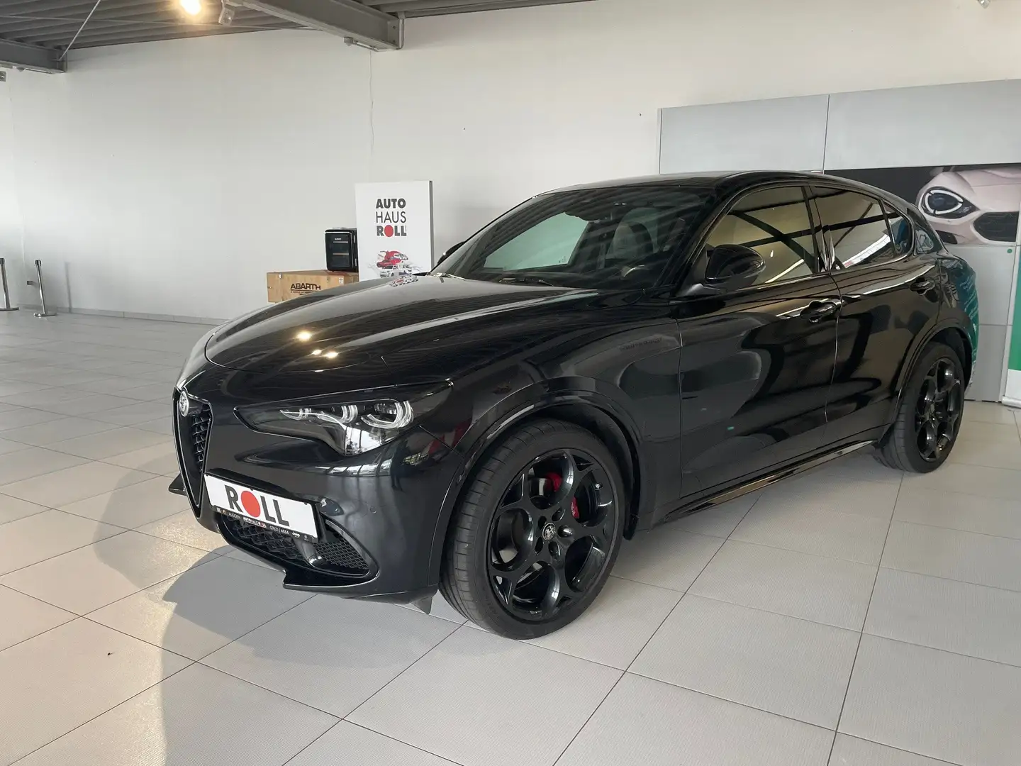 Alfa Romeo Stelvio Competizione 2.2Diesel 210PS AT8 Q4 Schwarz - 2