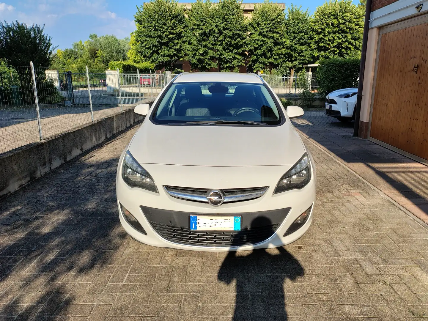Opel Astra Sports Tourer 2.0 cdti Cosmo 165cv auto - 1