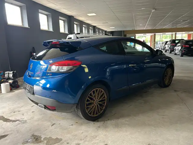 Renault Megane view 4