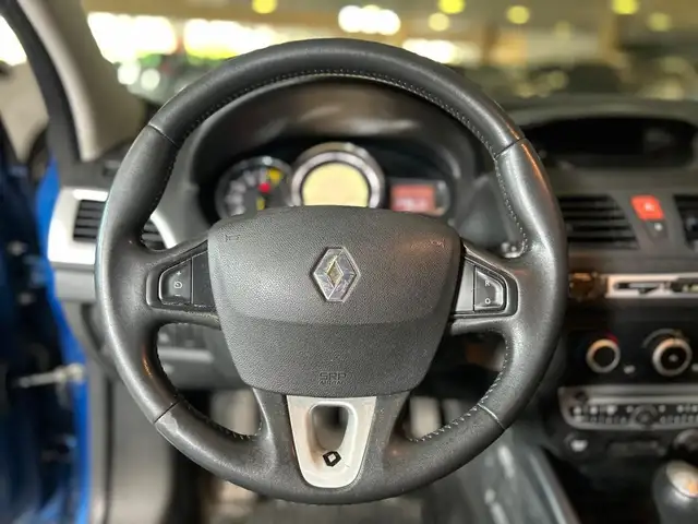 Renault Megane view 10