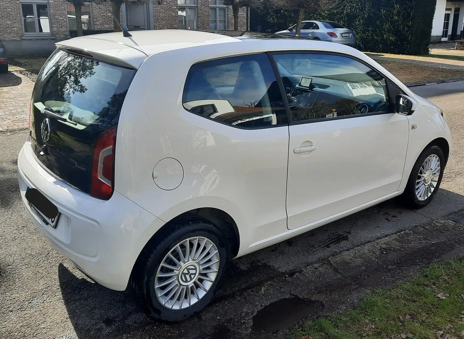 Volkswagen up! up! ASG high up! Blanc - 1