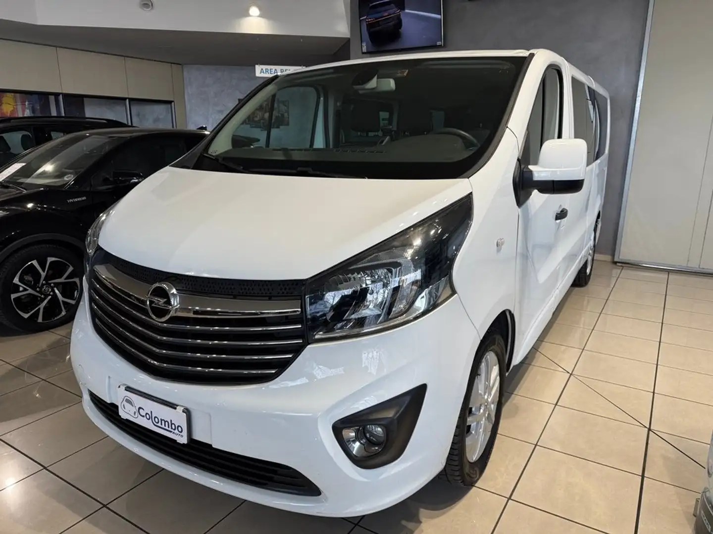 Opel Vivaro 29 1.6 Biturbo 145cv PL TN 9posti Navi Cam (+Iva) Bianco - 1