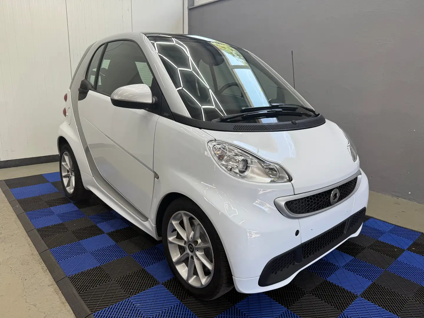 smart forTwo cabrio softouch edition citybeam mhd Weiß - 2