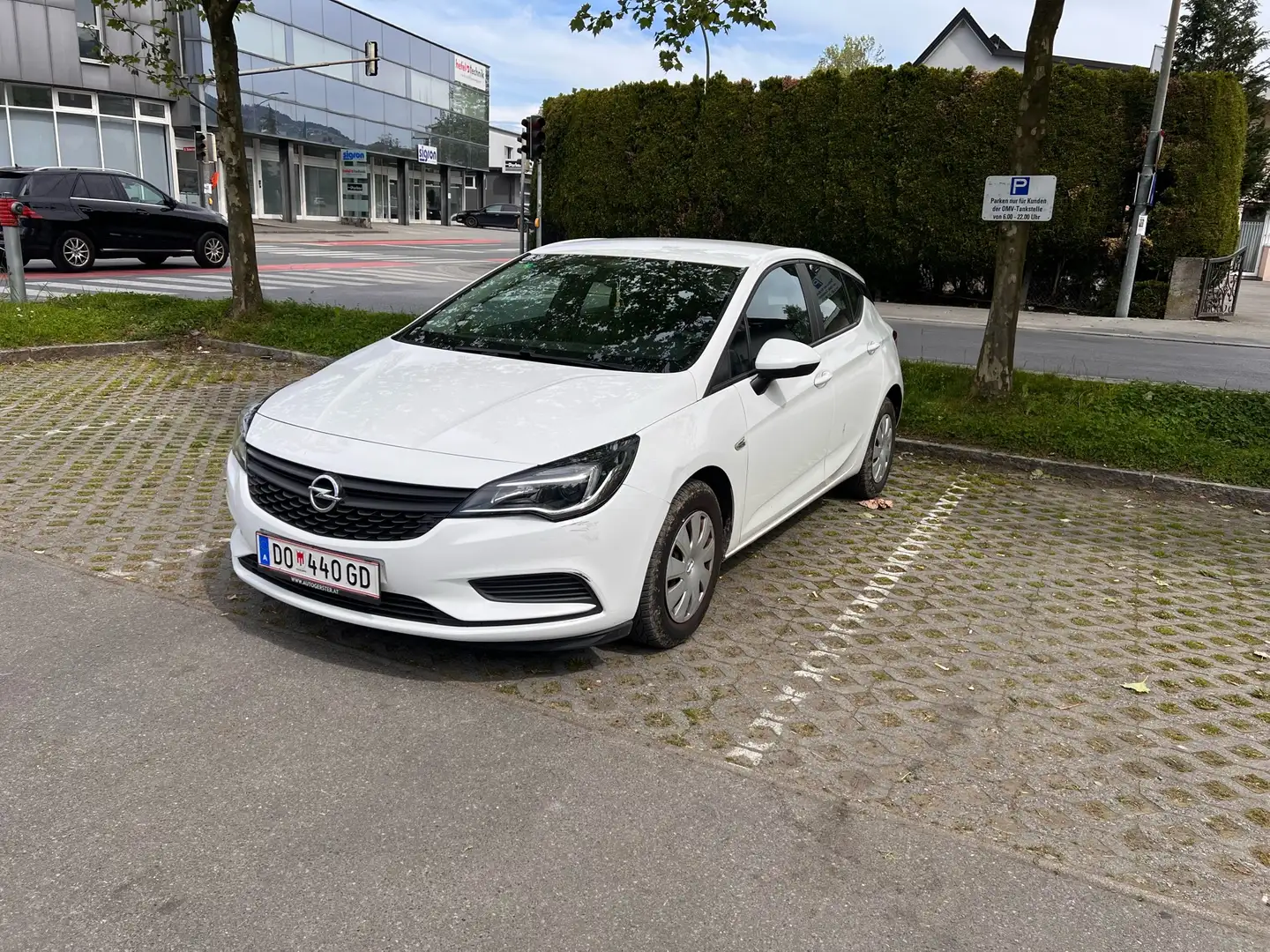 Opel Astra 1,6 CDTI Ecotec Edition Weiß - 1