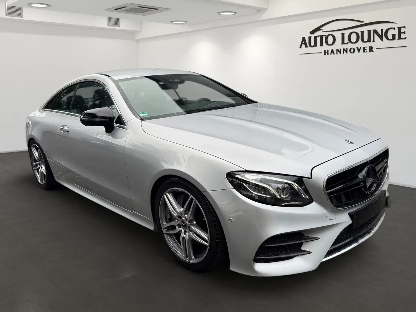 Mercedes-Benz E 350 Coupe | AMG | Night | LED | Garantie Silber - 1