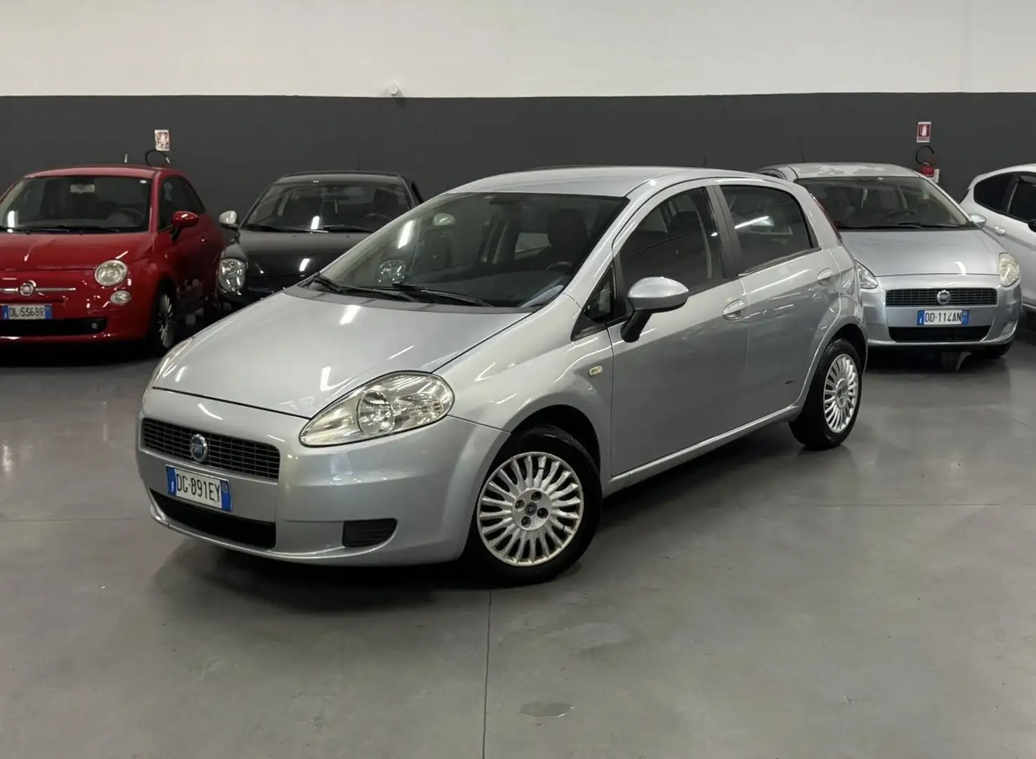 Fiat Grande Punto 5p 1.2 neopatentati - 2