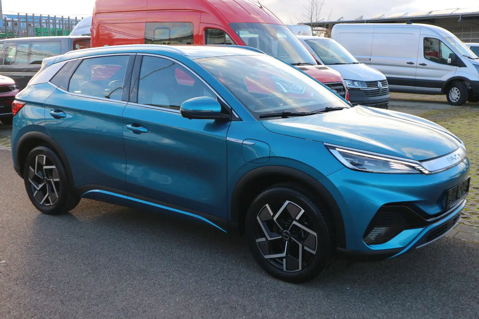 BYD Atto 3 60kWh Design Panoramadach Leder LED CCS Azul - 2