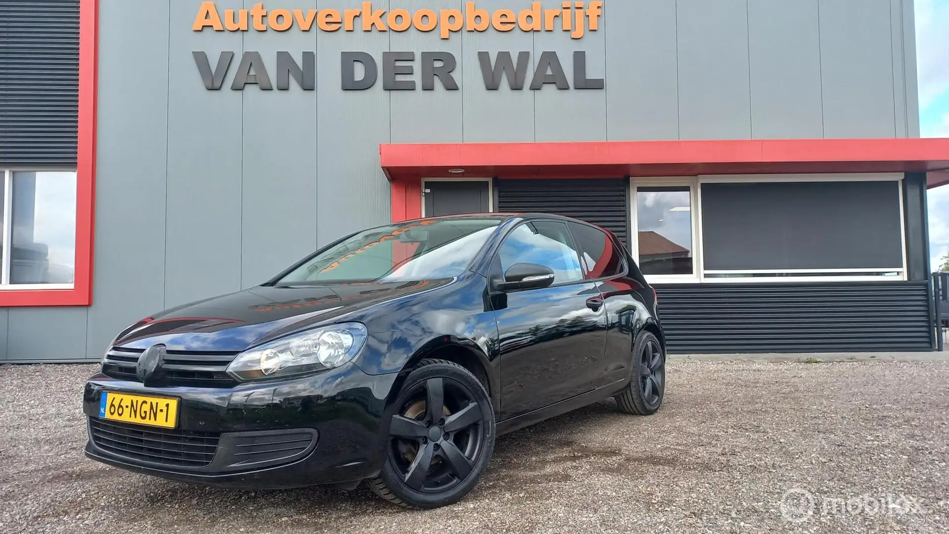 Volkswagen Golf 1.4 Easyline Schwarz - 1