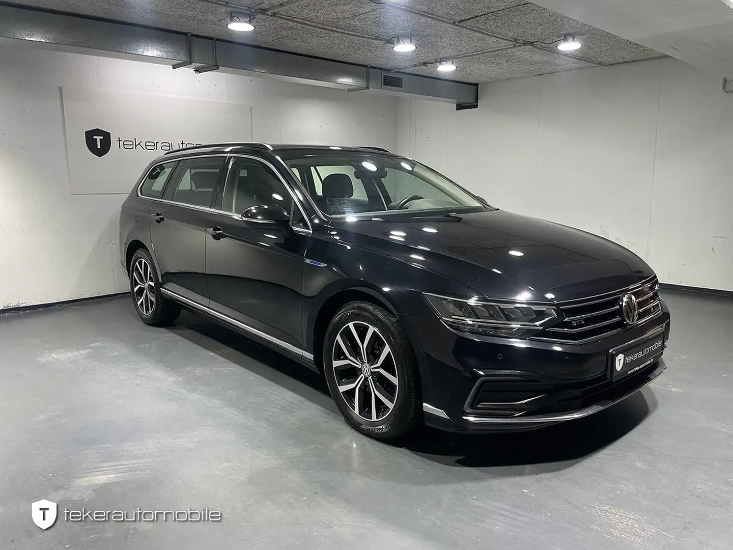 Volkswagen Passat Variant GTE *ACC*NAVI*DSG* Schwarz - 2