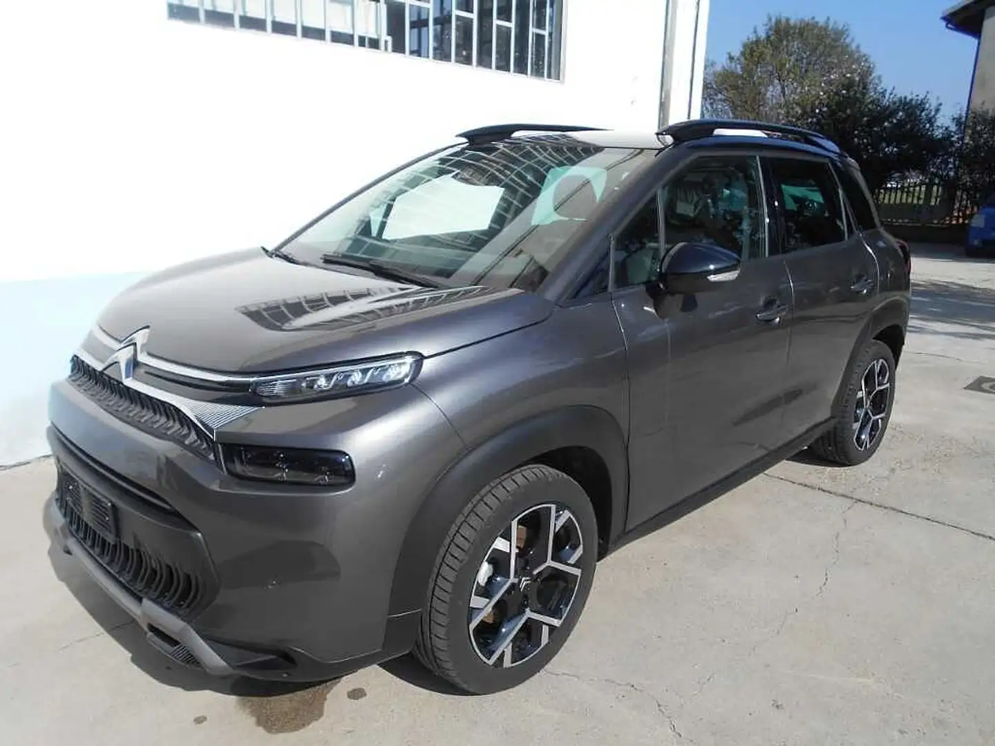 Citroen C3 Aircross 110 Shine Pack Fin 9Perfet Grigio - 1